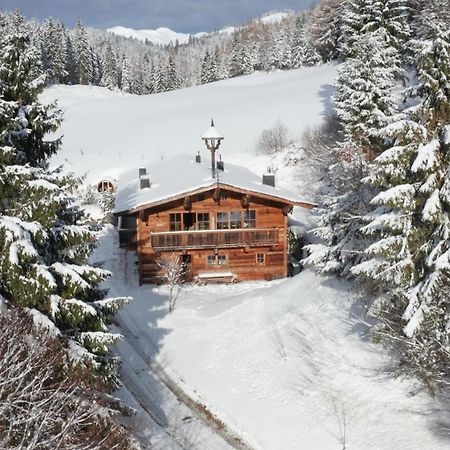 Вилла Luxury Old Wood Mountain Chalet In A Sunny Secluded Location With Gym, Sauna & Whirlpool Шеффау-ам-Вильден-Кайзер Экстерьер фото