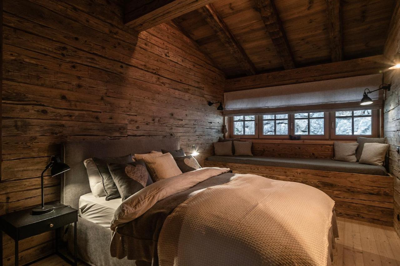 Вилла Luxury Old Wood Mountain Chalet In A Sunny Secluded Location With Gym, Sauna & Whirlpool Шеффау-ам-Вильден-Кайзер Экстерьер фото